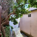 Maison Confortable A Avec Terrasse Et Jardin Rogliano