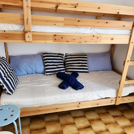 Maison Confortable A Avec Terrasse Et Jardin Сasa de vacaciones