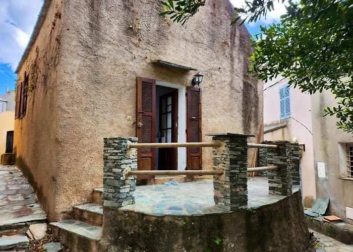 Maison Confortable A Avec Terrasse Et Jardin Ferienhaus